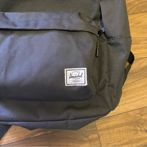 Herschel Supply Co. Classic Logo Backpack 17”x11” - Picture 5 of 6